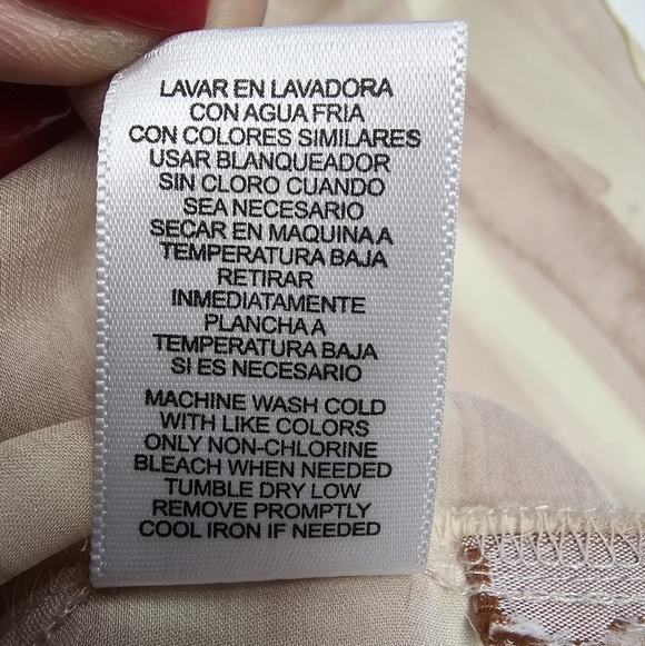 Daisy Fuentes Short Sleeve Round Neck Flowy Top Size XL - Picture 8 of 12